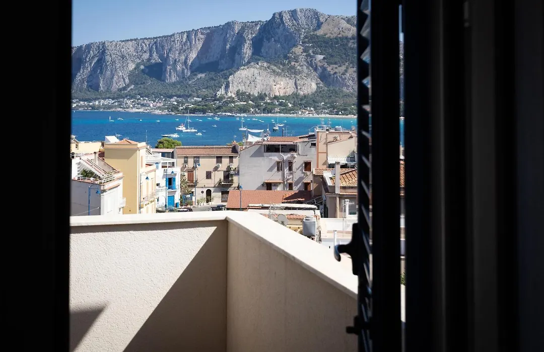 Mondello Glam Hotel & Terrace-1